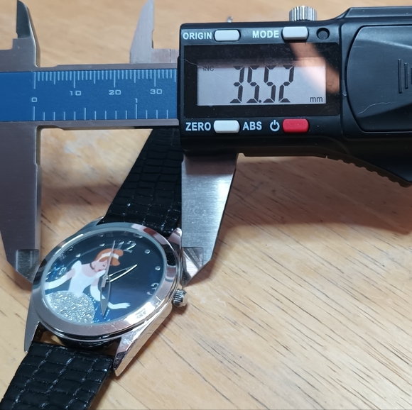 X MZ Berger Quartz Disney Cinderella watch. 35mm diameter Silver case, Bl - Picture 3 of 8